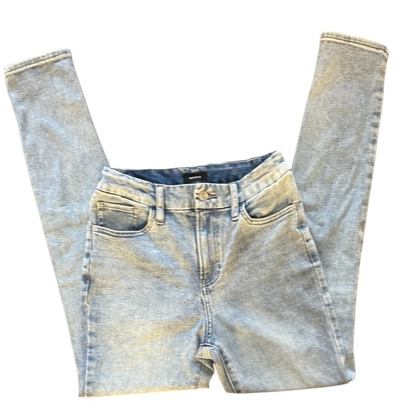 Express High Rise Skinny Jeans
High rise 
Flexx Hyper - Picture 1 of 14